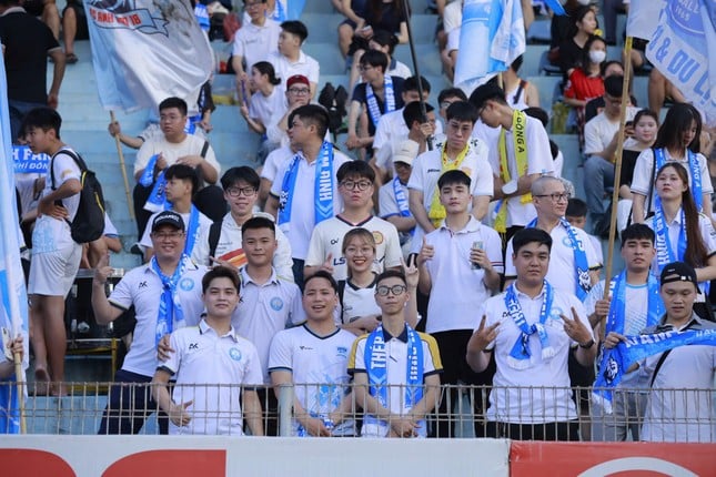 En directo: Hanoi FC vs Nam Dinh Blue Steel 0-0 (H1): Hanoi contraataca peligrosamente (foto 17)