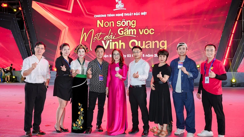 Tổng đạo diễn Phạm Hoàng Giang: Hạnh phúc khi thấy những giọt nước mắt của khán giả khi đón nhận chương trình ảnh 4