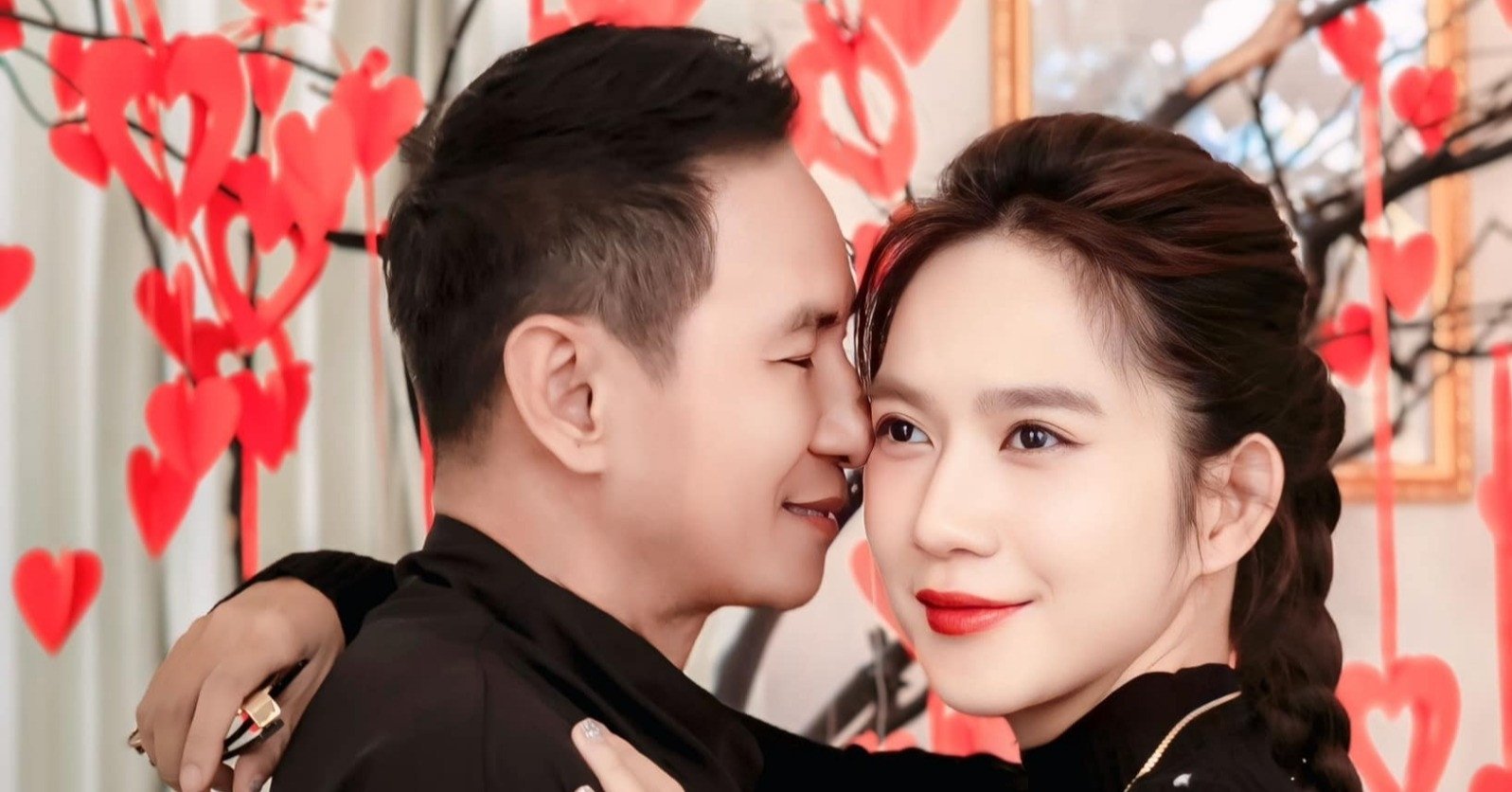 Vợ kém 17 tuổi tiết lộ điều quý hơn cả vàng ở 'đạo diễn nghìn tỷ' Lý Hải