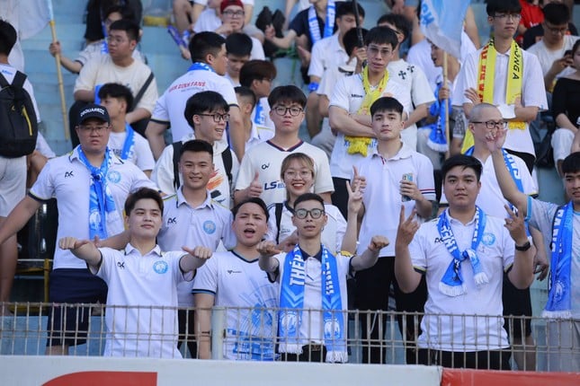 En directo: Hanoi FC vs Nam Dinh Blue Steel 0-0 (H1): Hanoi contraataca peligrosamente (foto 6)