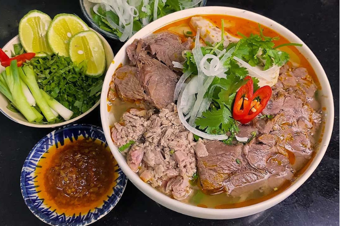 quan-bun-bo-hue-1.png