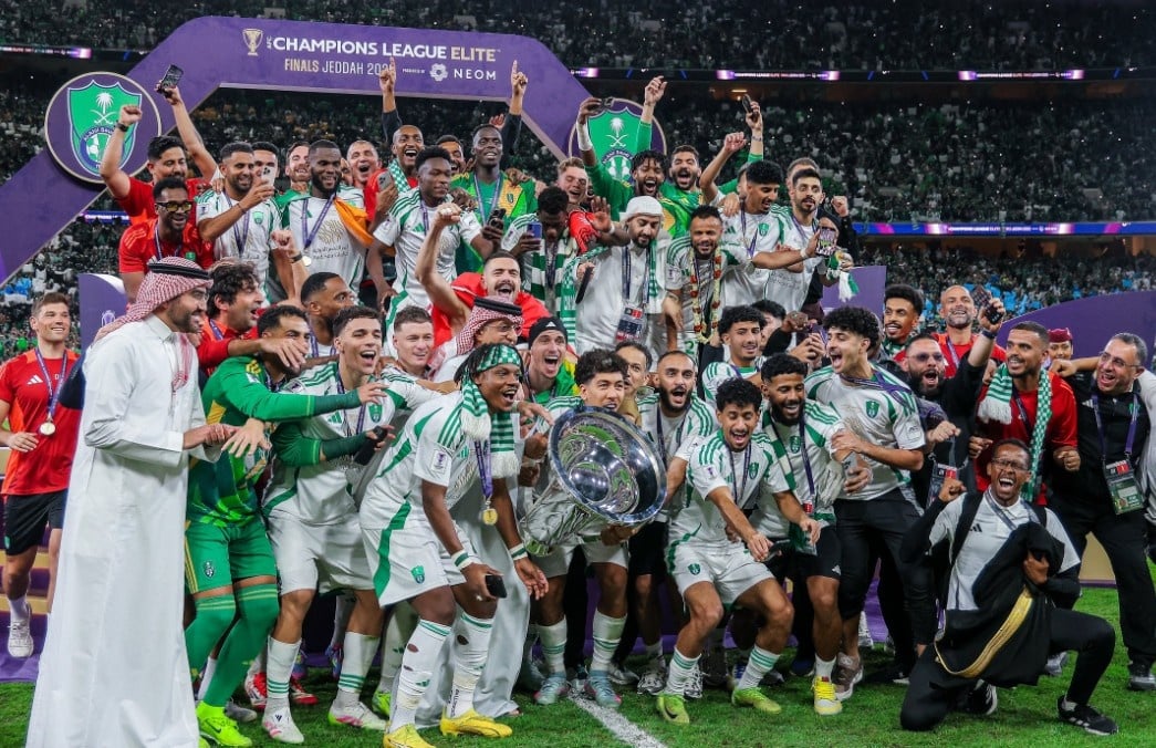 Al Ahli vo dich anh 1