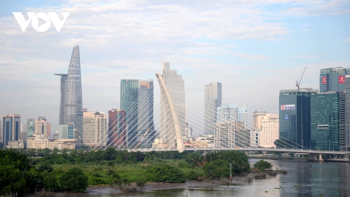 និមិត្តសញ្ញានៃទីក្រុងហូជីមិញបន្ទាប់ពី 50 ឆ្នាំនៃការអភិវឌ្ឍន៍