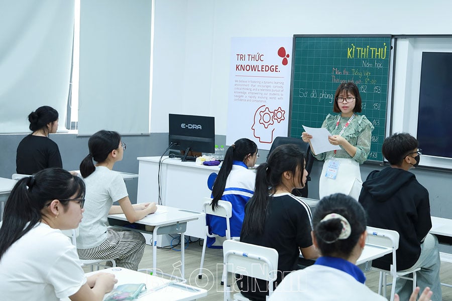 Hơn 500 thí sinh tham dự Kỳ thi thử vào lớp 10 tại Trường THCS  THPT Mensa
