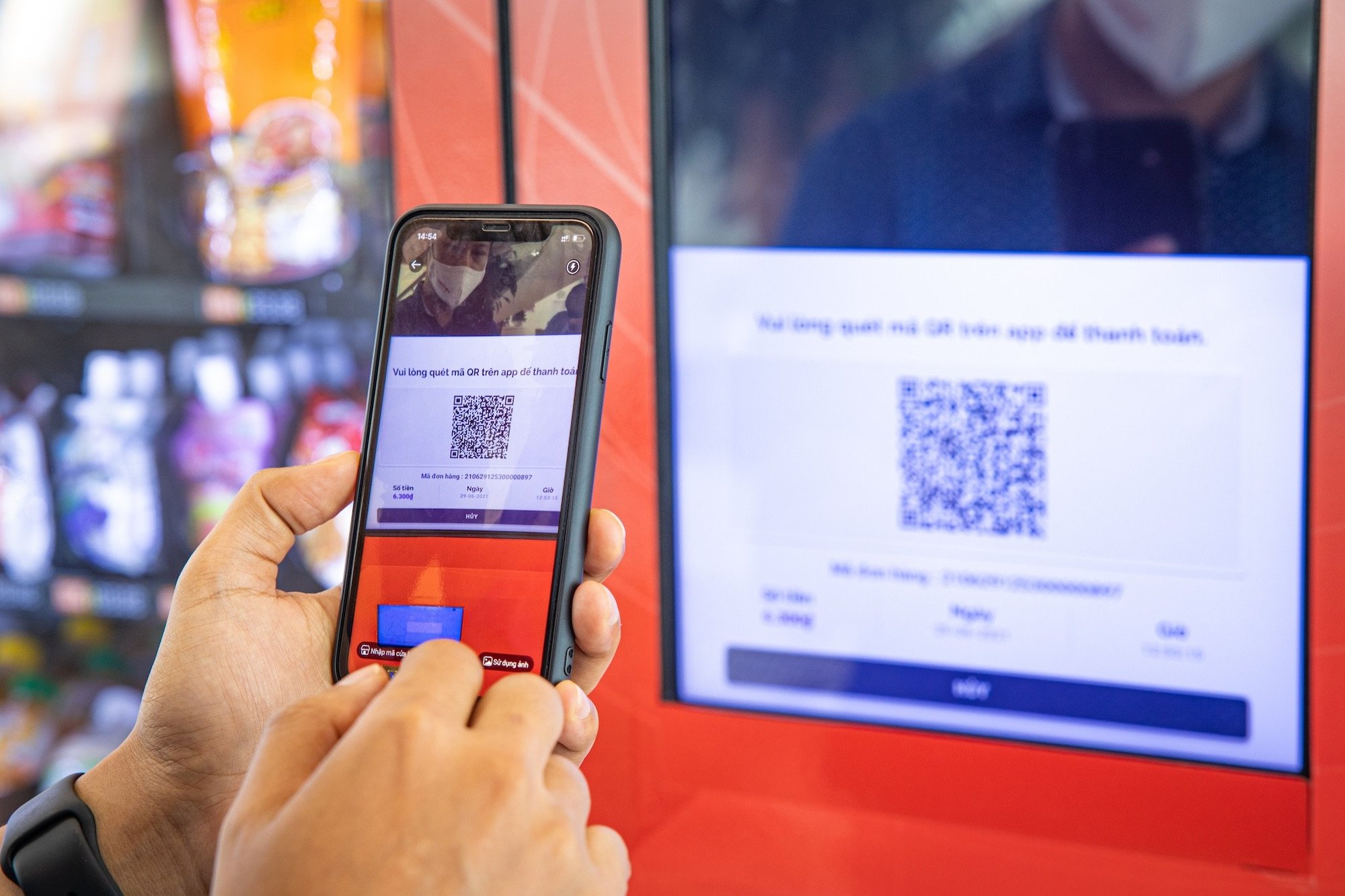 mobile-money-13.jpg