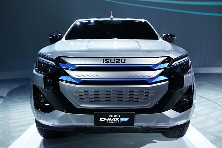 Isuzu D-Max EV 2025 ra mat, ban tai dien 