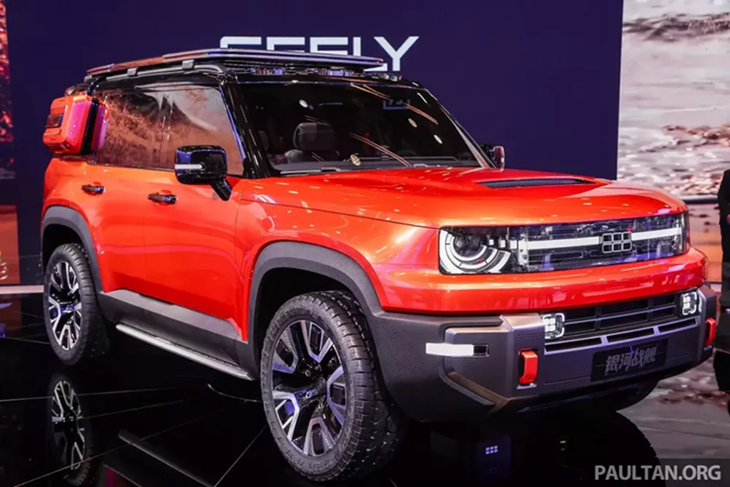 Geely Galaxy Cruiser - SUV viet da co the boi 2 tieng tren mat nuoc