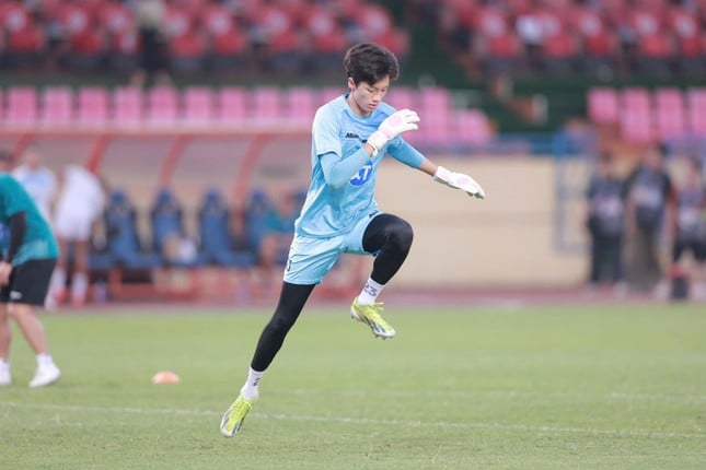 En directo: Hanoi FC vs Nam Dinh Blue Steel 0-0 (H1): Hanoi contraataca peligrosamente (foto 28)