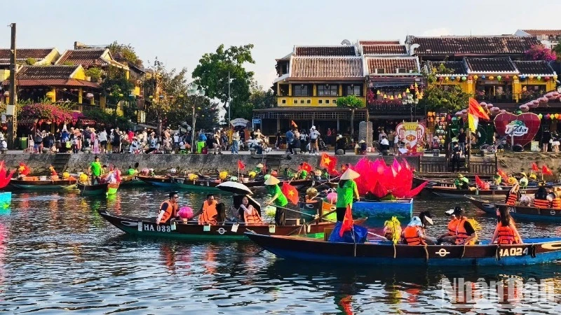Cả nước đón 10,5 triệu lượt khách trong dịp nghỉ lễ 30/4, 1/5