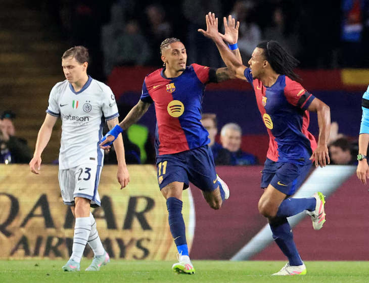 Tin tức thể thao sáng 4-5: Barca hơn Real Madrid 7 điểm, Sabalenka vô địch Madrid Open - Ảnh 1.