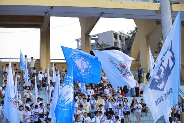 En directo: Hanoi FC vs Nam Dinh Blue Steel 0-0 (H1): Hanoi contraataca peligrosamente (foto 16)