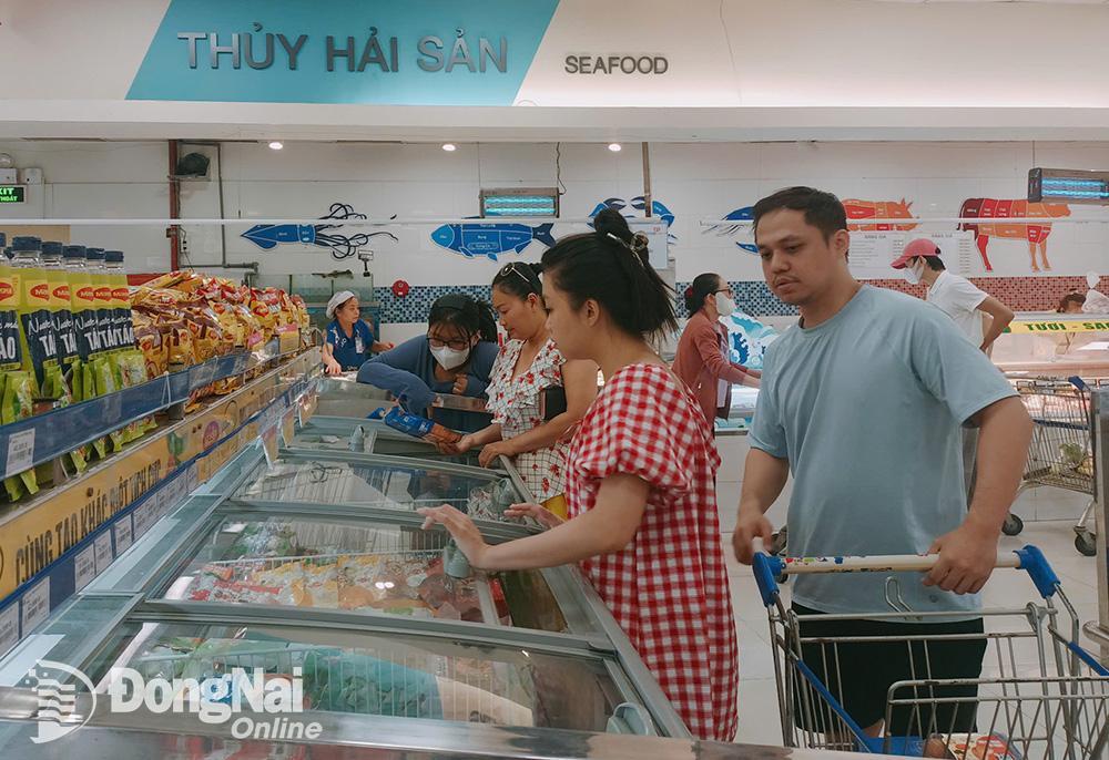 El número de compradores durante las vacaciones del 30 de abril y el 1 de mayo en Dong Nai aumentó en más del 20%.