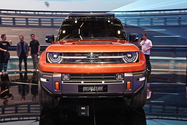 Geely Galaxy Cruiser - SUV việt dã có thể bơi 2 tiếng trên mặt nước
