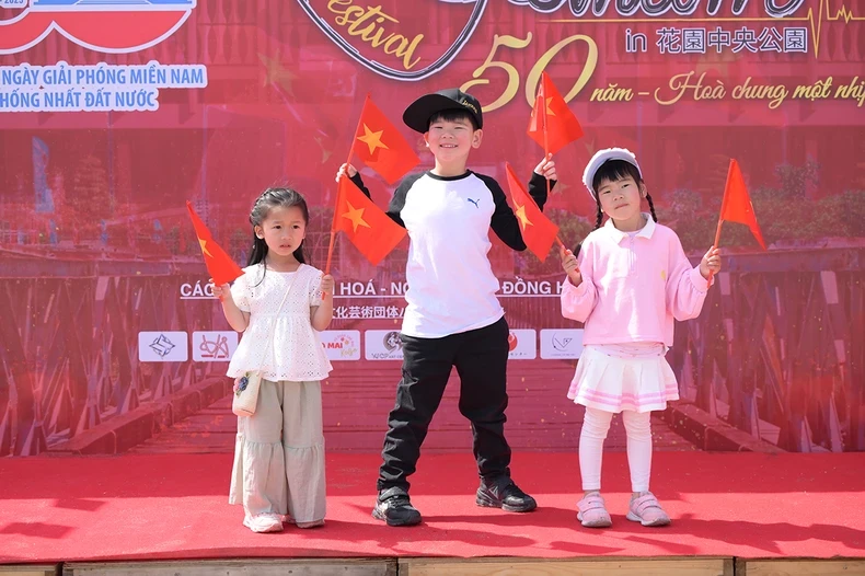 Khai mạc Festival “Trái tim Việt Nam – 50 năm hòa chung một nhịp” tại Nhật Bản ảnh 5