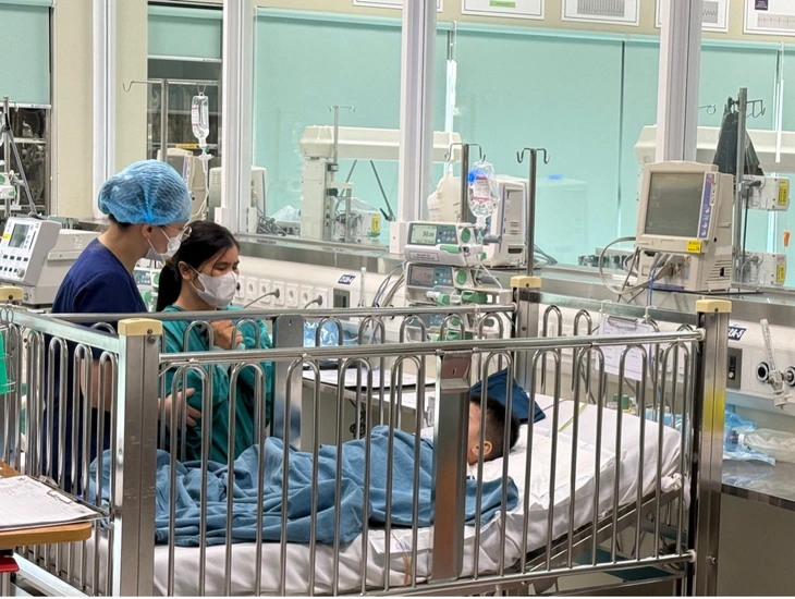 cấp cứu - Ảnh 2.