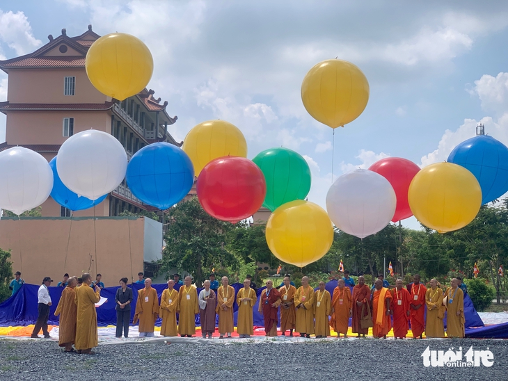 ទង់ព្រះពុទ្ធសាសនា - រូបថត ១.