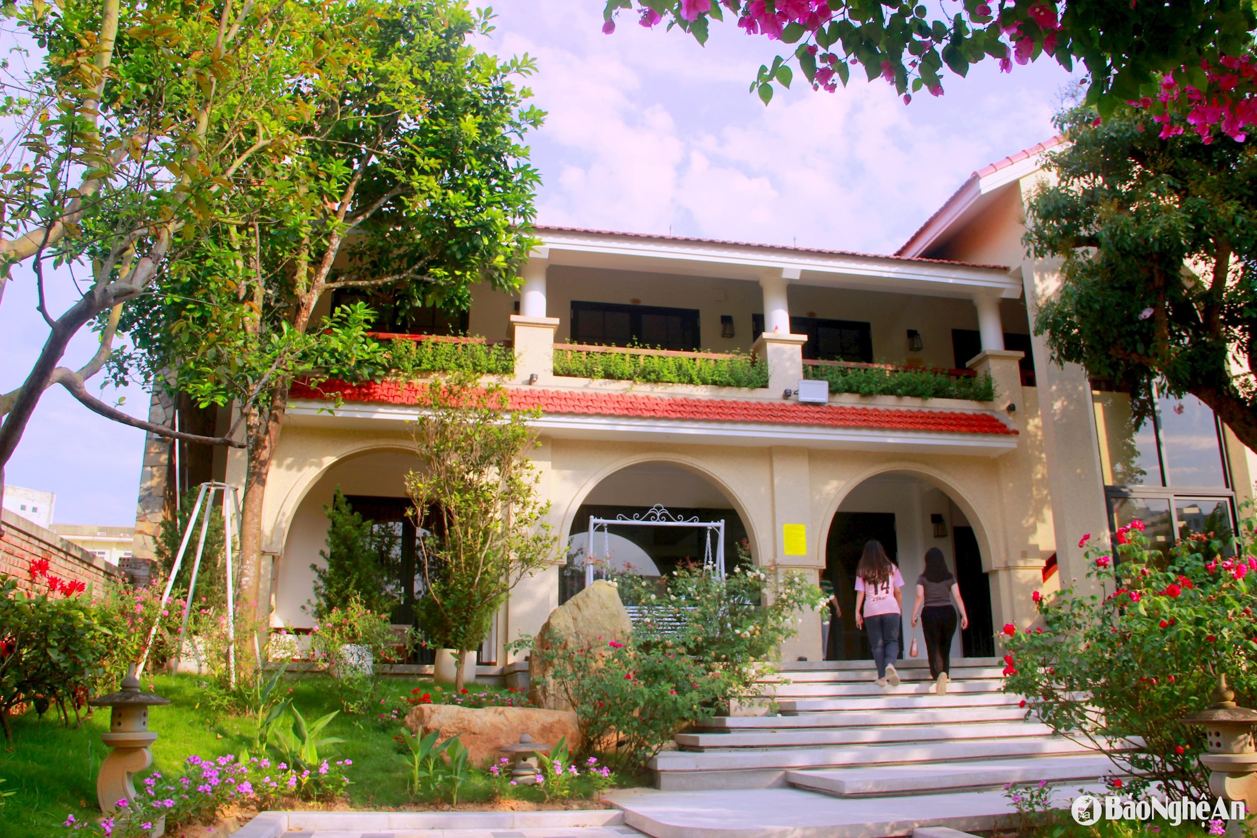 វីឡា ១