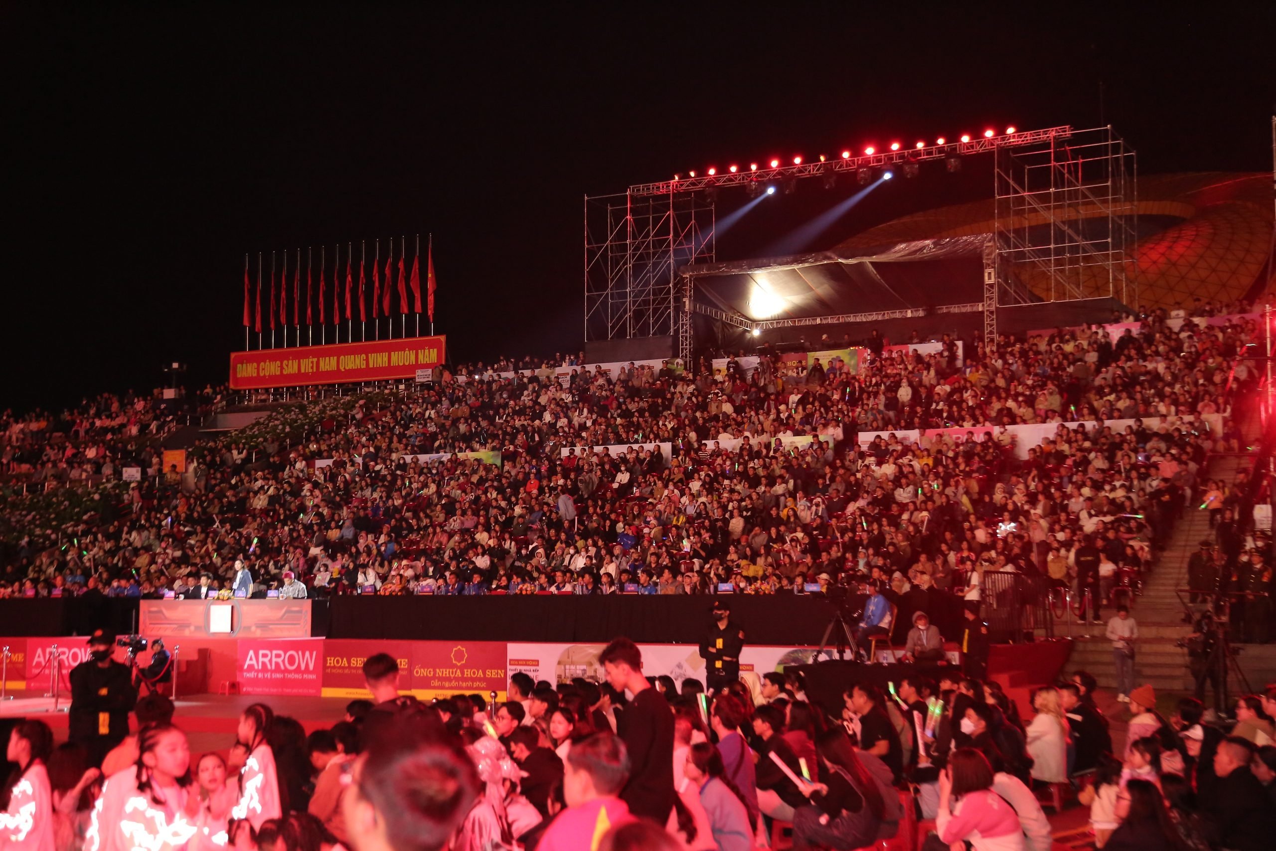 អ្នកទស្សនាជាង 20,000 នាក់បានមកដល់រាត្រីចុងក្រោយនៃ Dalat Best Dance Crew 2025