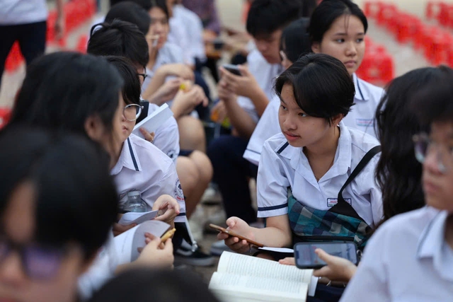 14 giờ ngày 6-5: Tư vấn về 