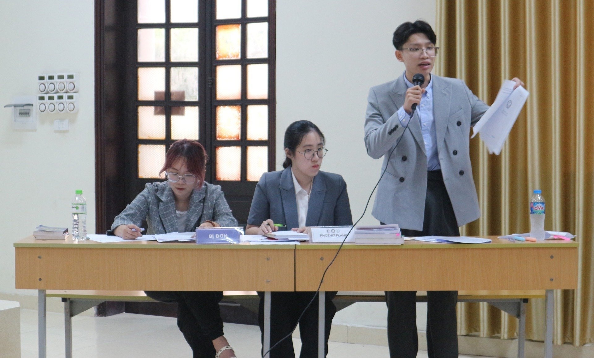 16번째 시험 준결승에 참가한 팀들.