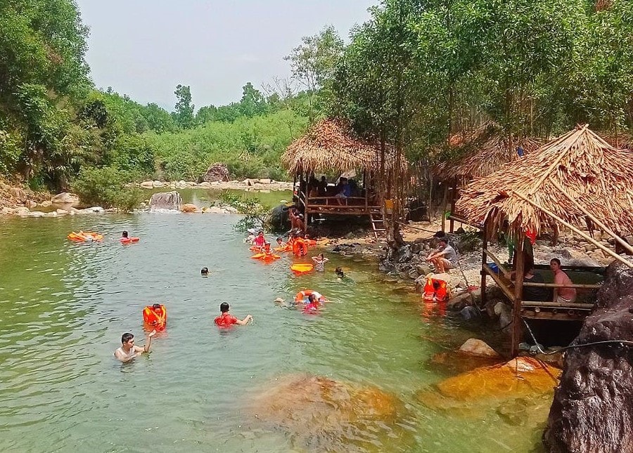 ស្ទ្រីមជាច្រើននៅតាមដងទន្លេ Truong បានក្លាយជាតំបន់ទេសចរណ៍អេកូឡូស៊ី។-anh-ctv.jpg
