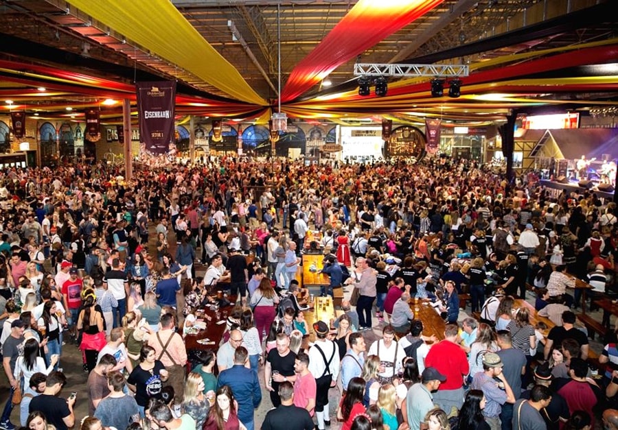 kham-pha-oktoberfest-o-blumenau.jpg