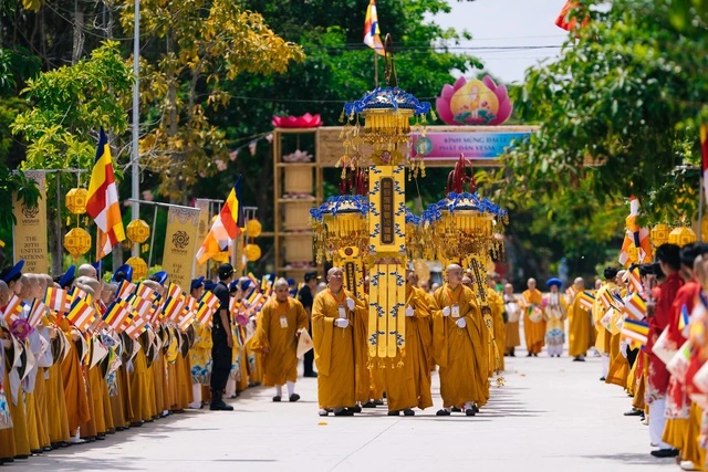 ពិធីបុណ្យវិសាខបូជា