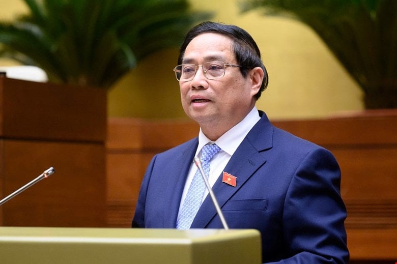 Prime Minister Pham Minh Chinh presents a report at the opening session. Photo: Quochoi.vn