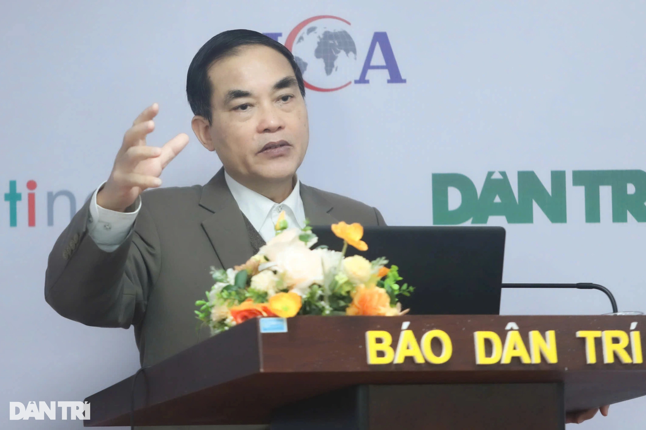 1.เว็บพี