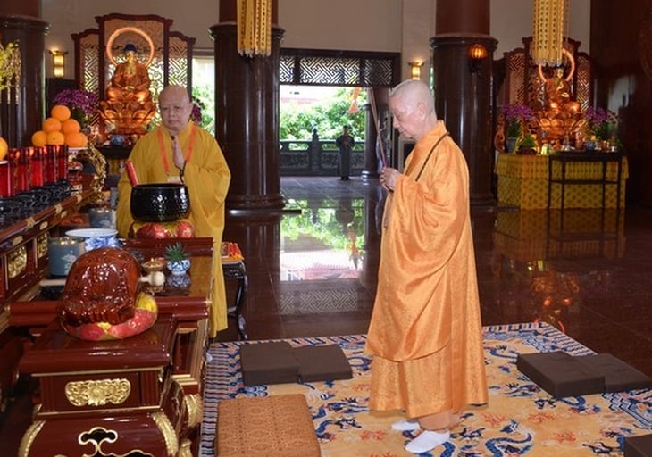Khai đàn cầu siêu các anh hùng, liệt sĩ tại Đại lễ Vesak 2025 - Ảnh 1.