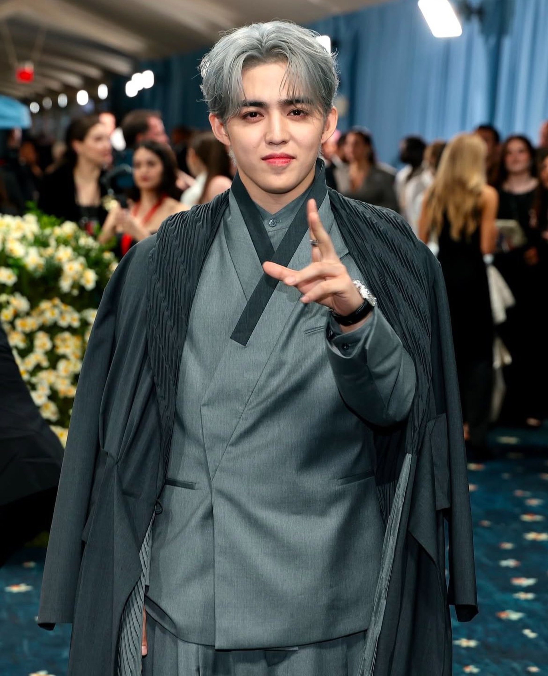 Để xuất hiện vài phút tại Met Gala, dàn sao đã chuẩn bị cầu kỳ thế nào? - 9