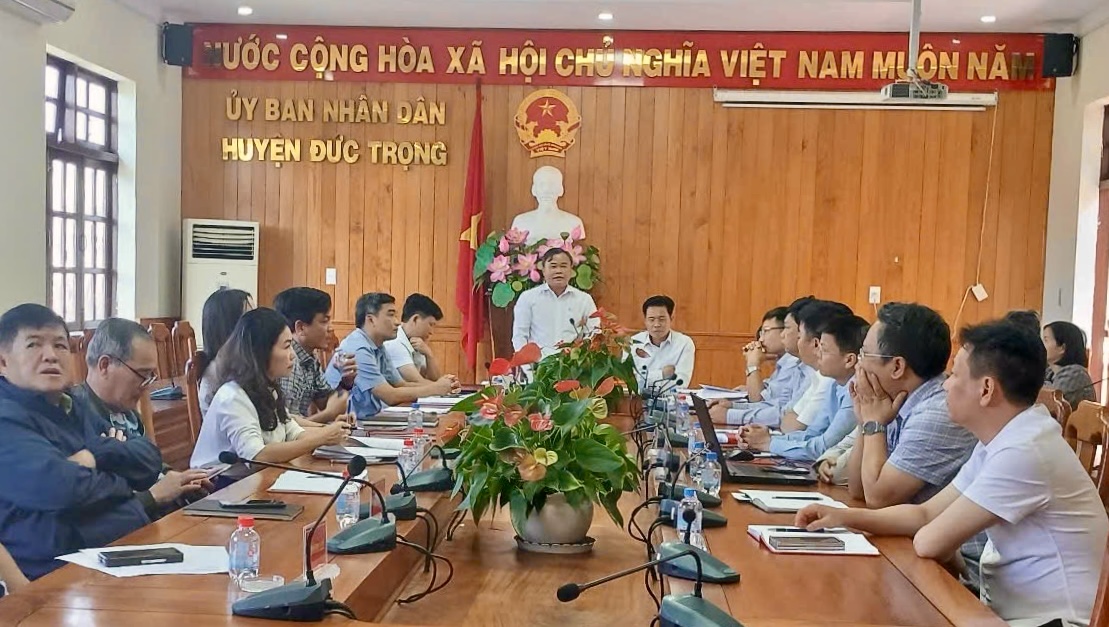 Chủ tịch UBND huyện Đức Trọng báo cáo tình hình triển khai nhiệm vụ giải ngân vốn…