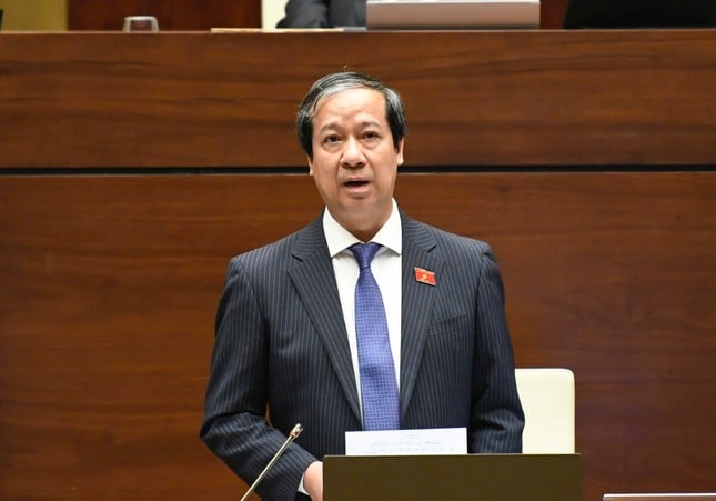Bộ trưởng Nguyễn Kim Sơn: Sẵn sàng phân cấp tuyển dụng giáo viên cho trường học ảnh 1