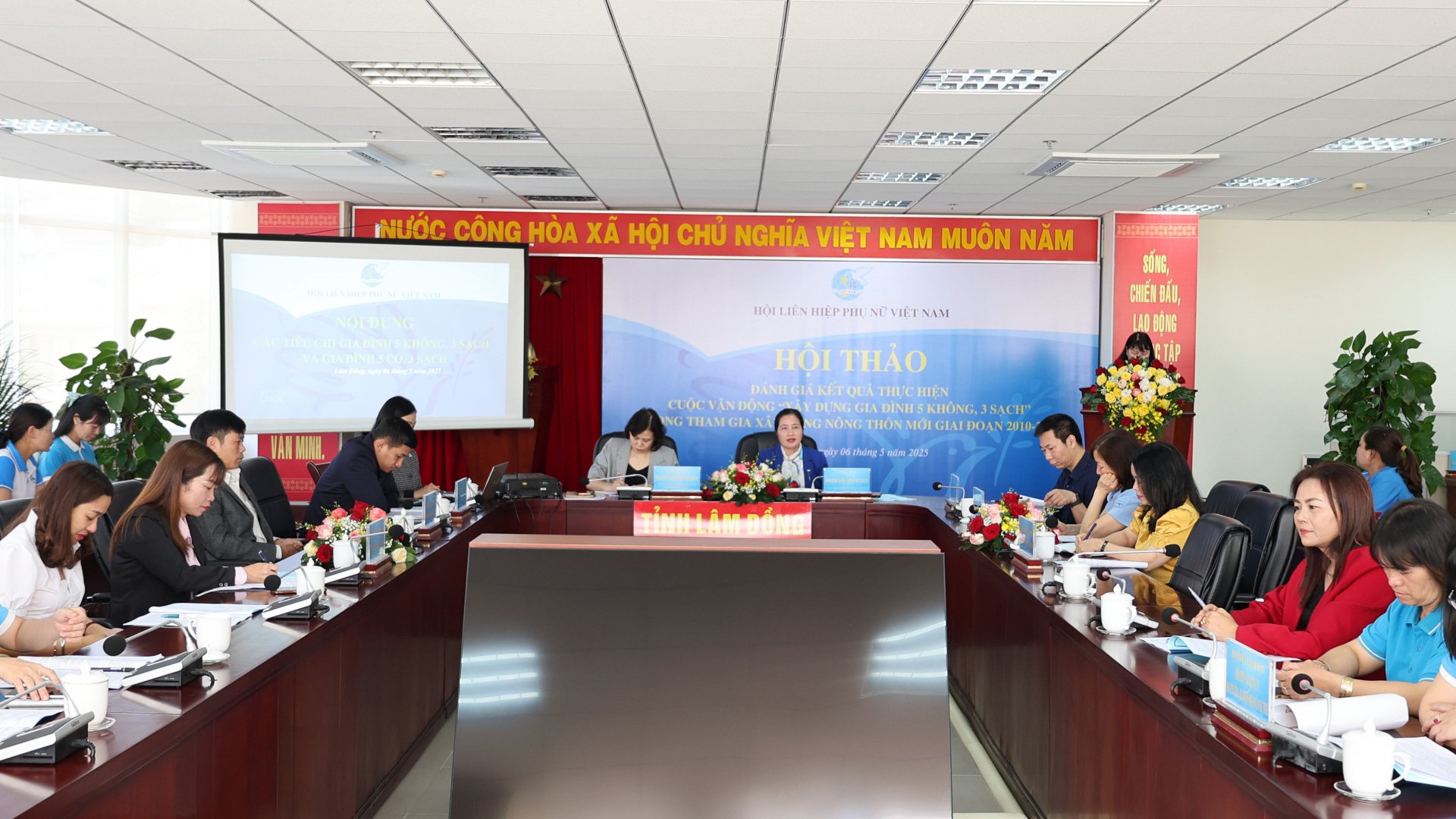 Quang cảnh Hội thảo