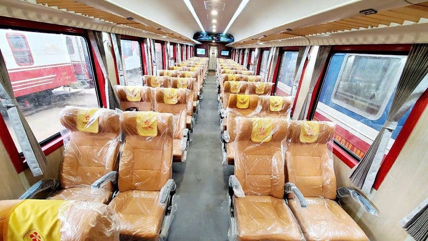 18 toa phổ thông được trang trí theo chủ đề với những hình ảnh biểu tượng của thành phố Hải Phòng