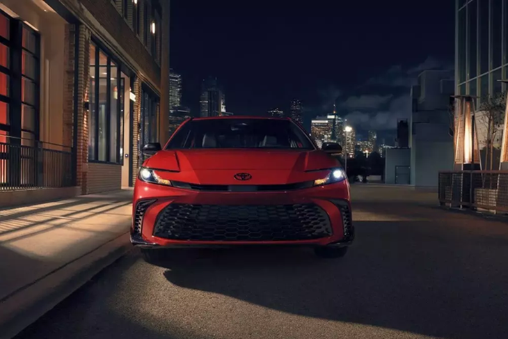 Chi tiet Toyota Camry Nightshade Edition 2026 moi vua ra mat-Hinh-2