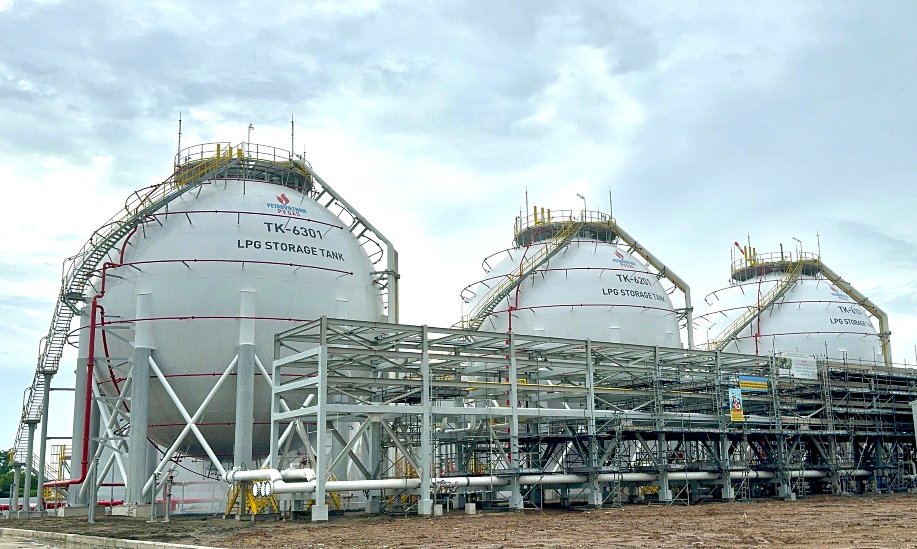 Bồn chứa LPG tại Kho cảng PV GAS Vũng Tàu.