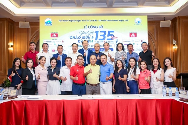 Câu lạc bộ Golf Doanh nhân Nghệ Tĩnh tổ chức giải kỷ niệm ngày sinh Hồ Chủ tịch- Ảnh 5.