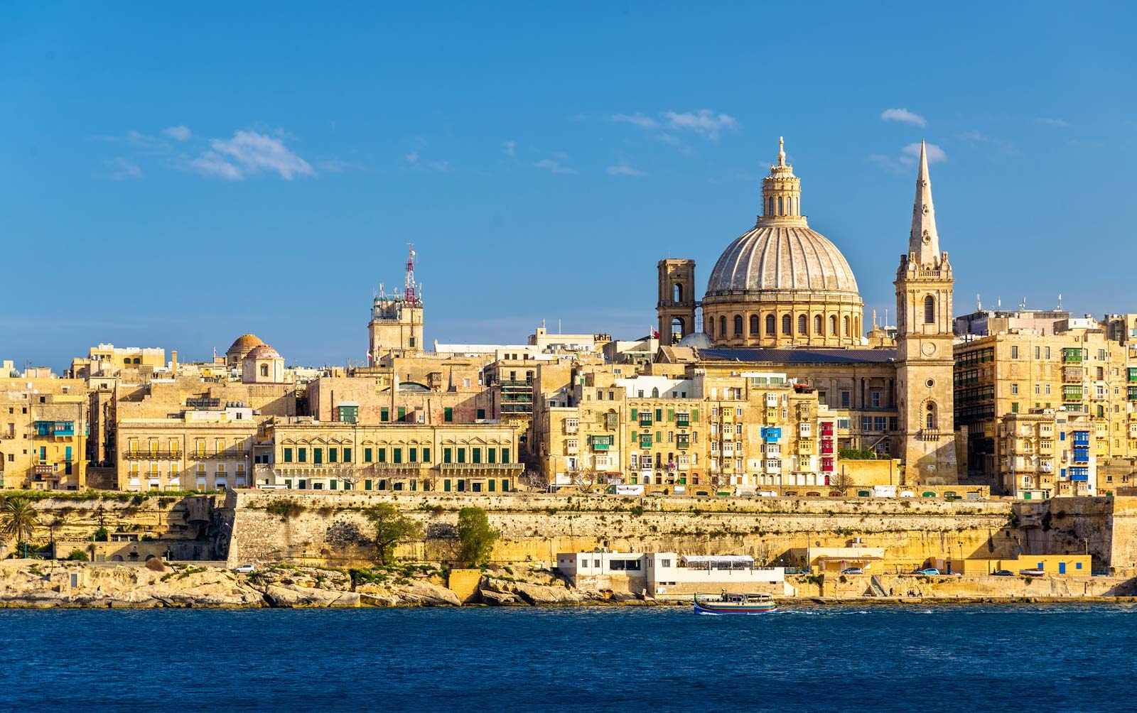mot-goc-thu-do-valletta-nhin-ra-dia-trung-hai.jpg