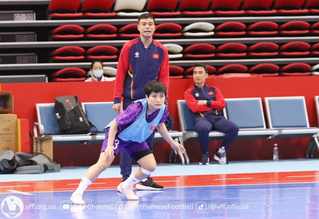 HLV tuyển futsal nữ Việt Nam tự tin, khẳng định mục tiêu World Cup - 1