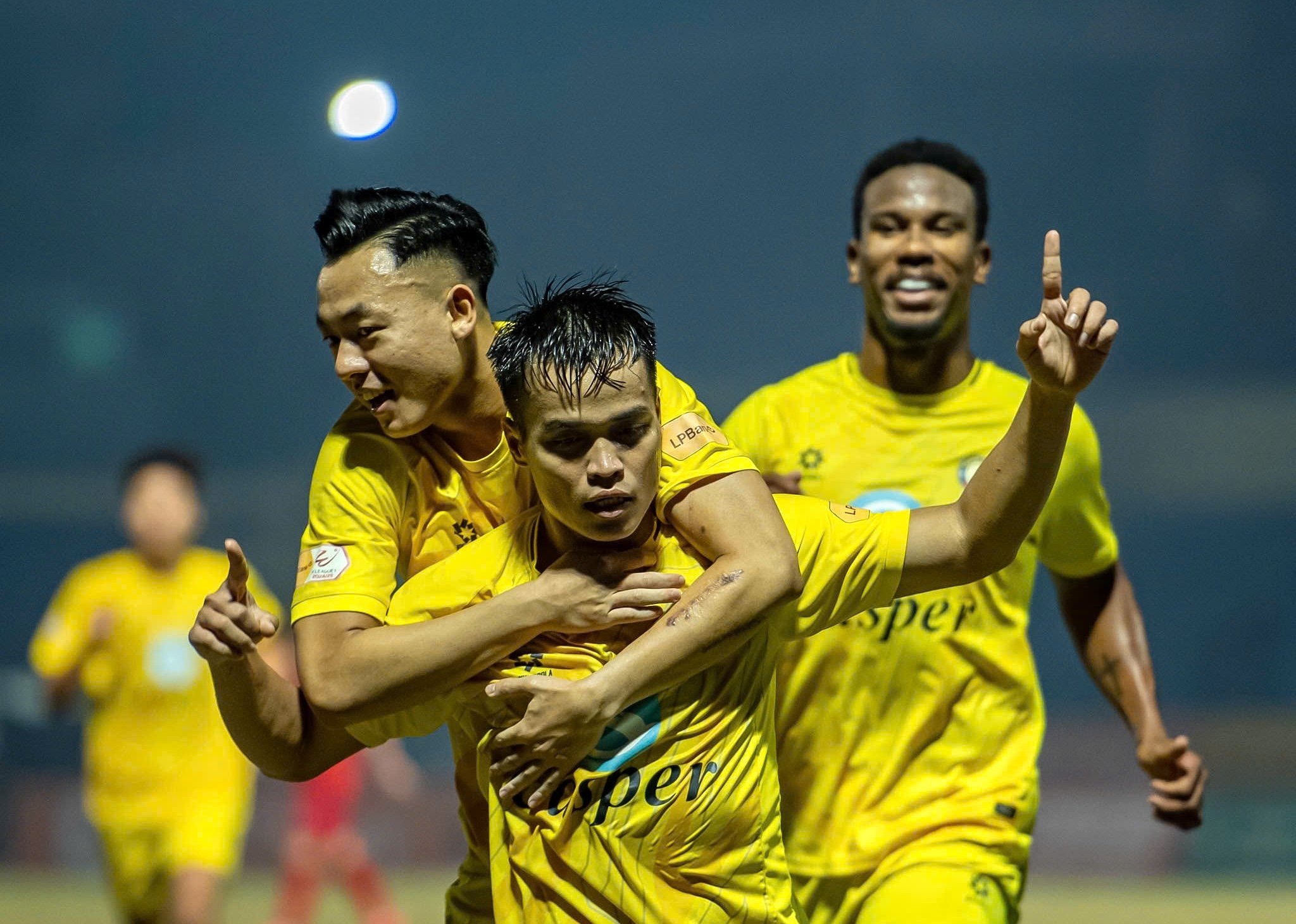CLB Phú Thọ và cuộc đua trụ hạng khốc liệt ở V - League 2024 - 2025 - Ảnh 3.