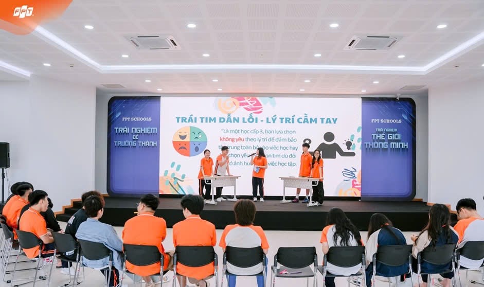“Fschools - Shining Journey”៖ កម្រងកិត្តិយសដ៏អស្ចារ្យ ផ្សព្វផ្សាយដំណើរអាហារូបករណ៍