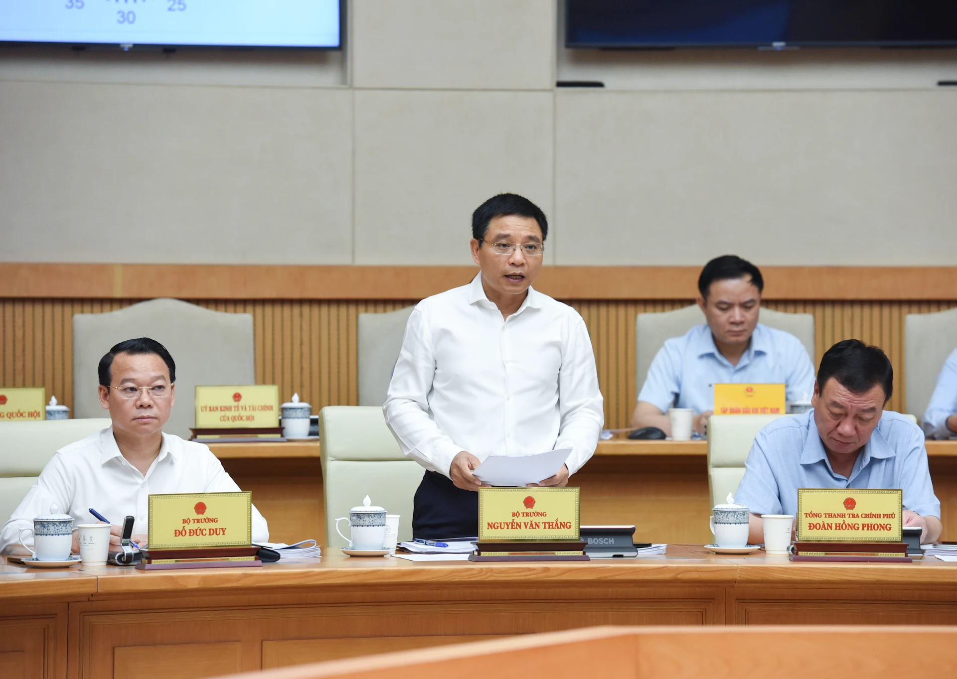 [Ảnh] Thủ tướng Phạm Minh Chính chủ trì Phiên họp Chính phủ thường kỳ tháng 4/2025 ảnh 7