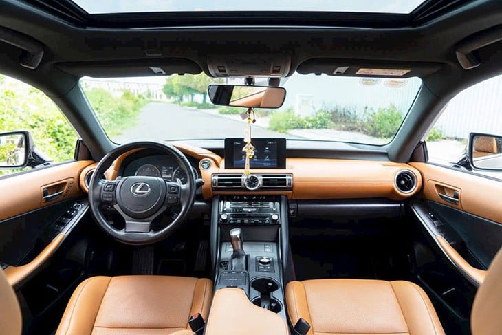 Lexus IS 2021 has been Lexus IS 2021 da
