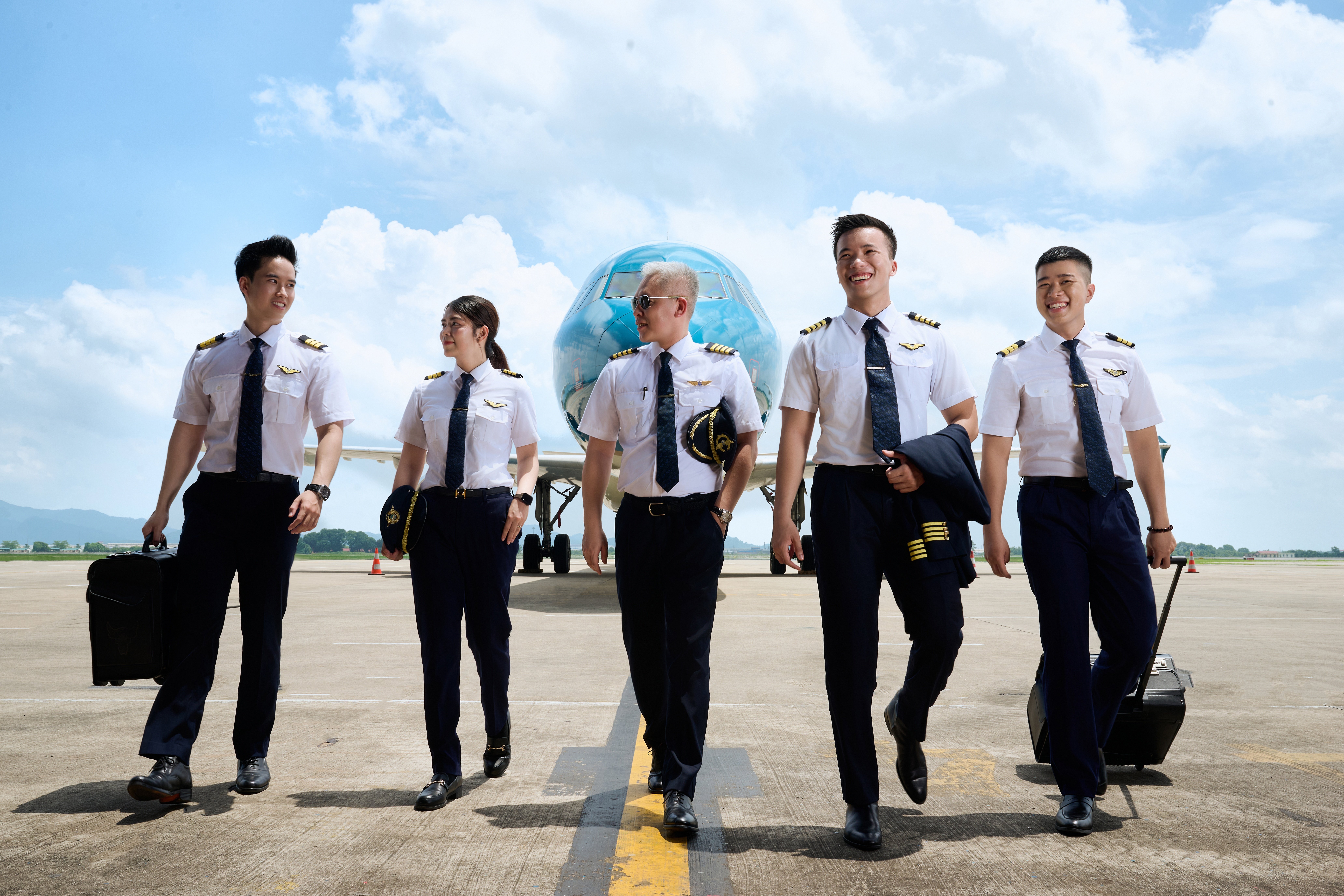 Hãng cũng tối ưu lịch bay, nâng cao thời gian sử dụng đội bay, tăng cường nhân lực và cải tiến quy trình mặt đất để rút ngắn thời gian quay đầu. 