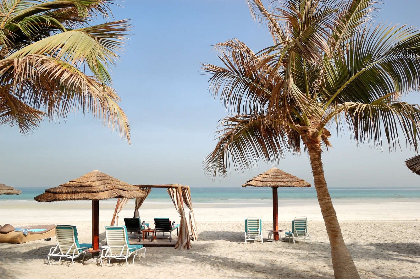 dia-diem-du-lich-ajman-mua-he-1.png