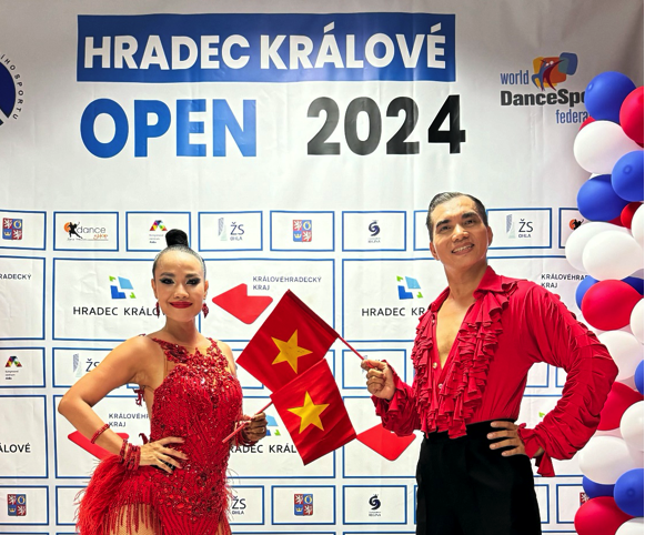 Cặp đôi Việt Nam lọt Top 50 đôi dancesport xuất sắc nhất thế giới- Ảnh 1.