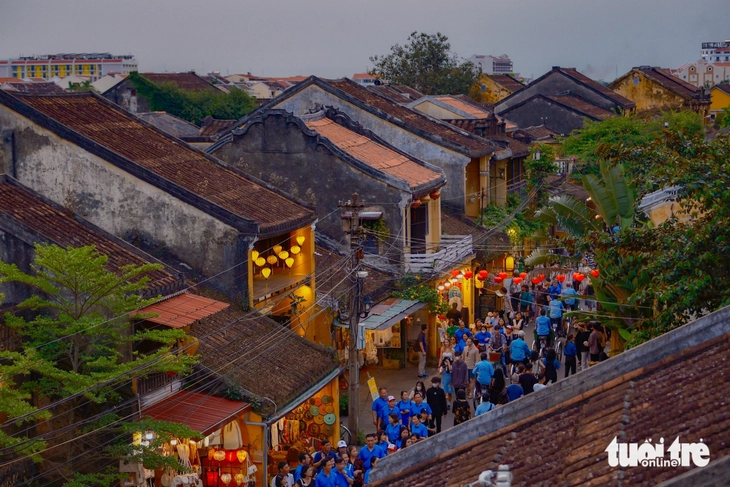 khách quốc tế - Ảnh 2.