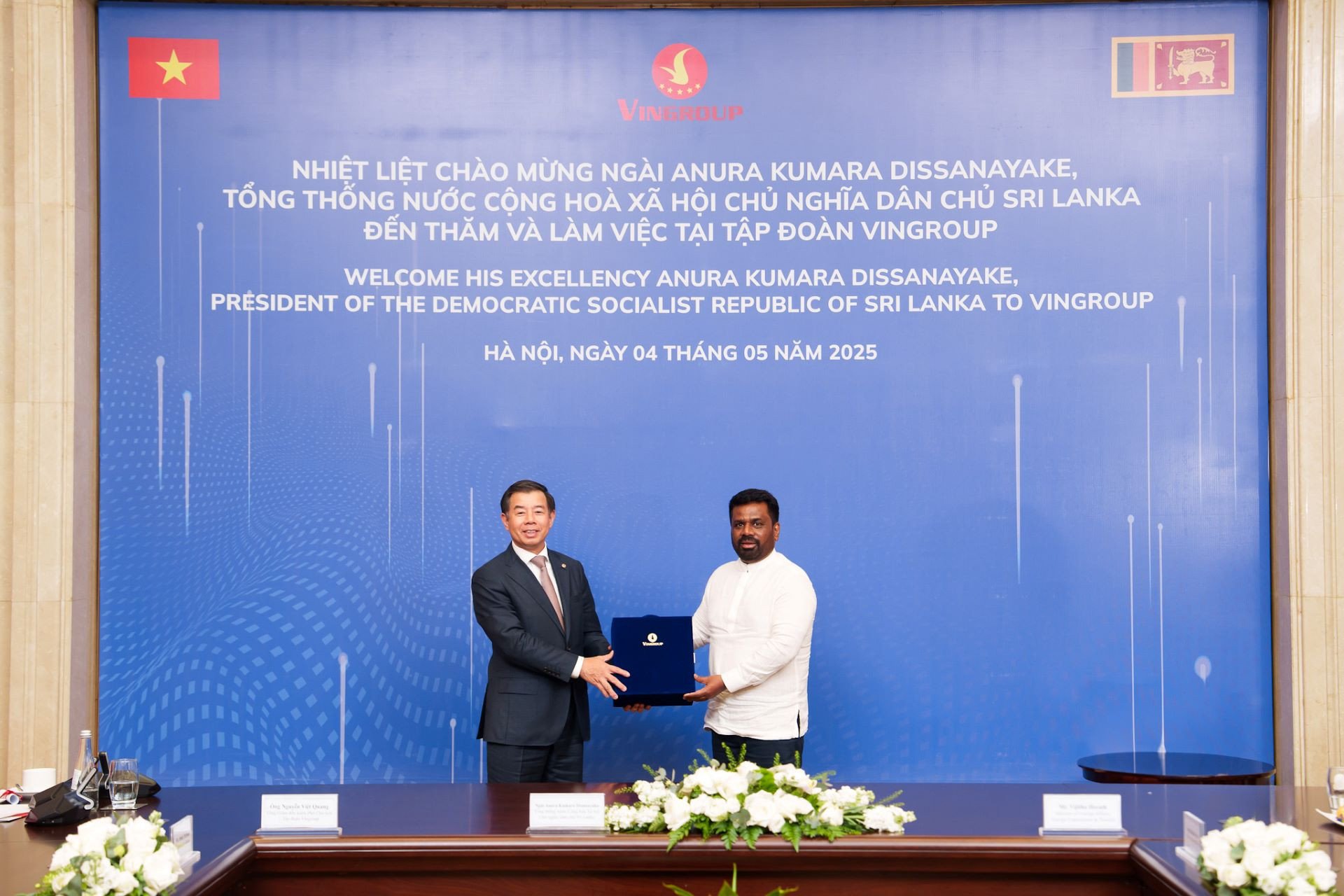 tong-thong-sri-lanka-khuyen-khich-vingroup-dau-tu-vao-bds-va-du-lich-sri-lanka-3.jpg