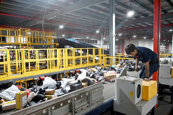 Thương hiệu Việt đuối sức trên sàn online - Ảnh 2.
